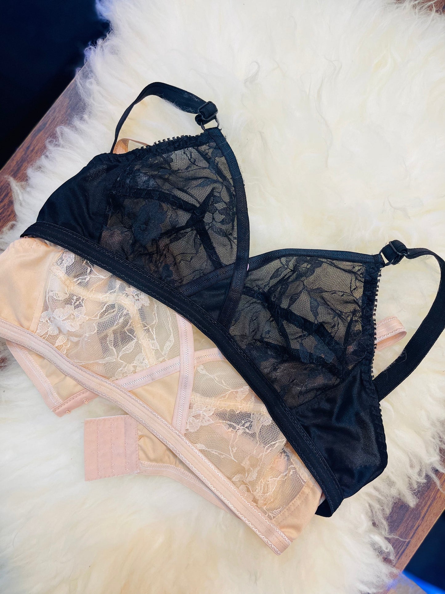 Embroided Non-Wired Full Net Transparent Cotton Non-Padded Bras [Pack of 2] 🎁